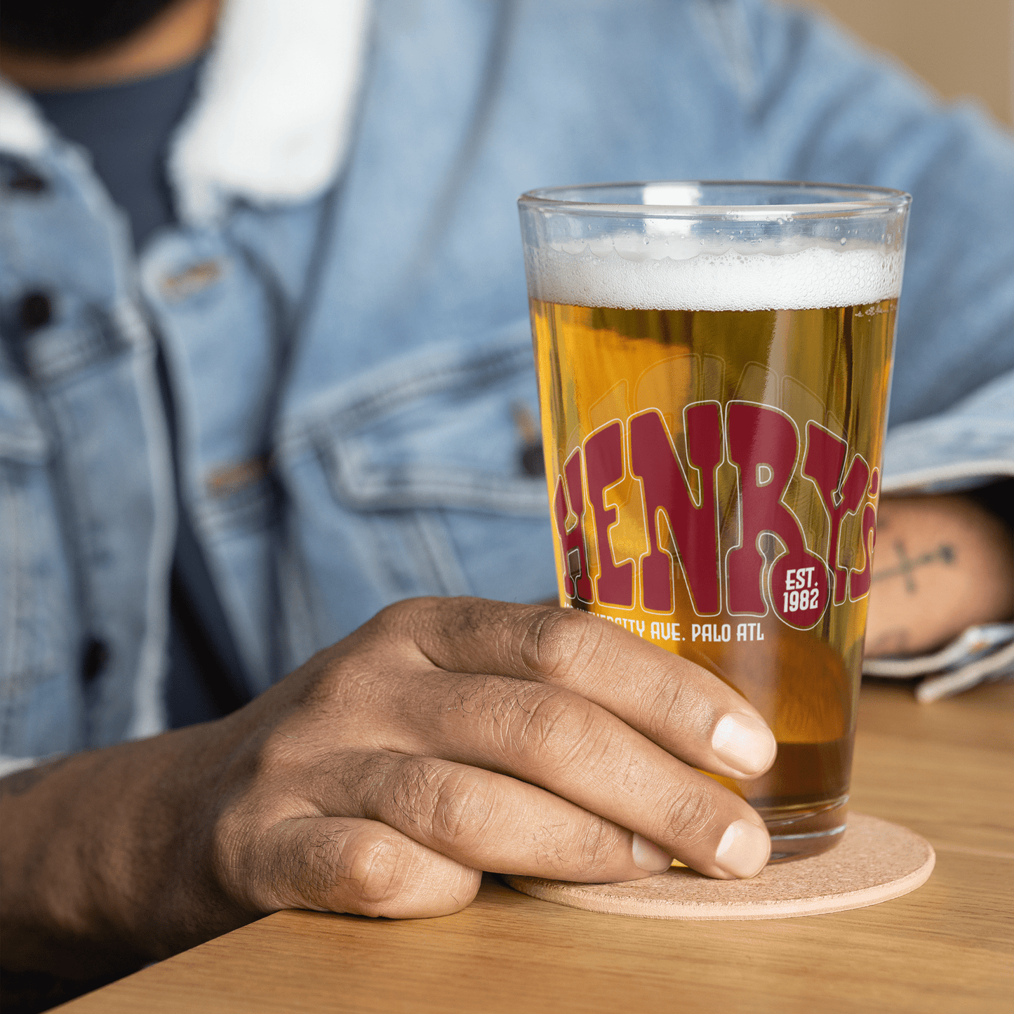 Henry's Shaker Pint Glass